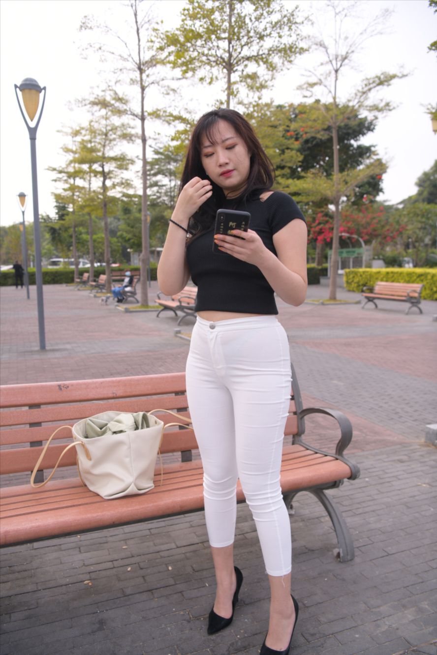 图片[6]-白裤(套图+视频)-街拍图满多