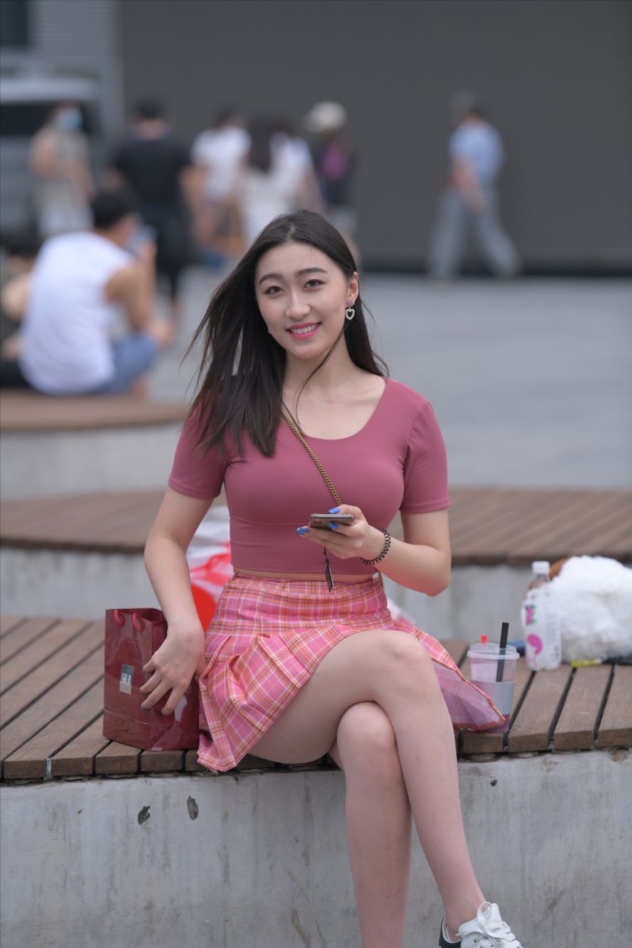 图片[2]-短裙-街拍图满多