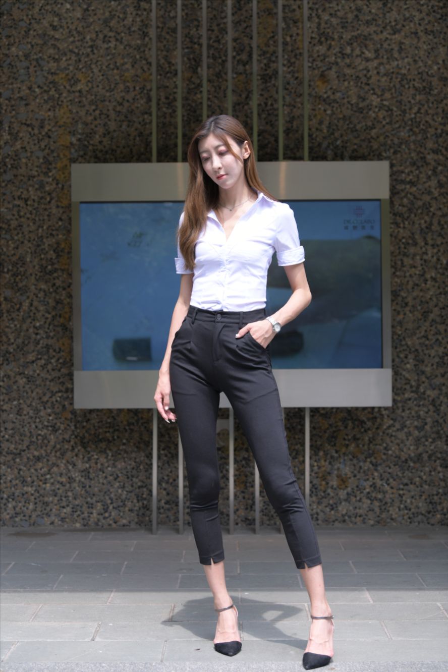 图片[2]-黑色西裤美女-街拍图满多