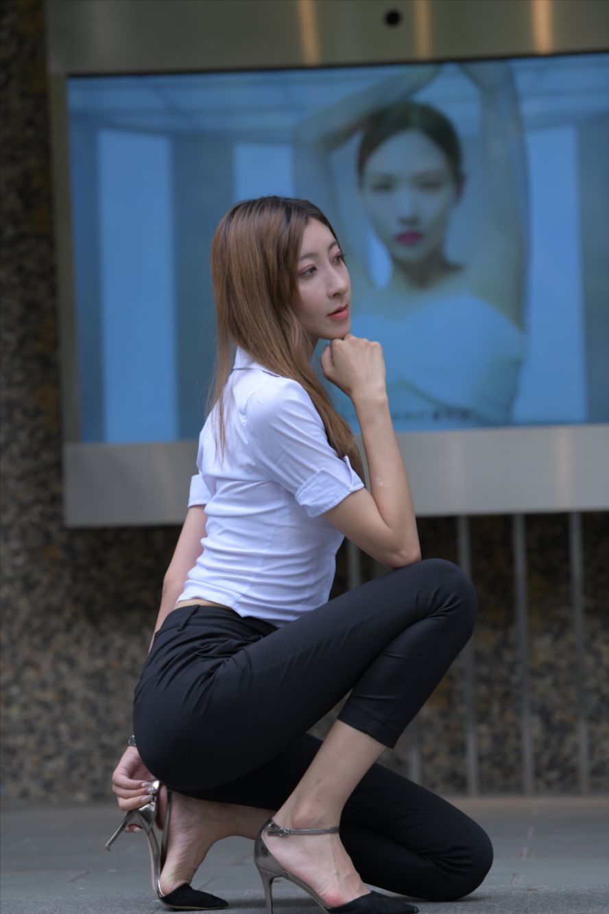 图片[4]-黑色西裤美女-街拍图满多