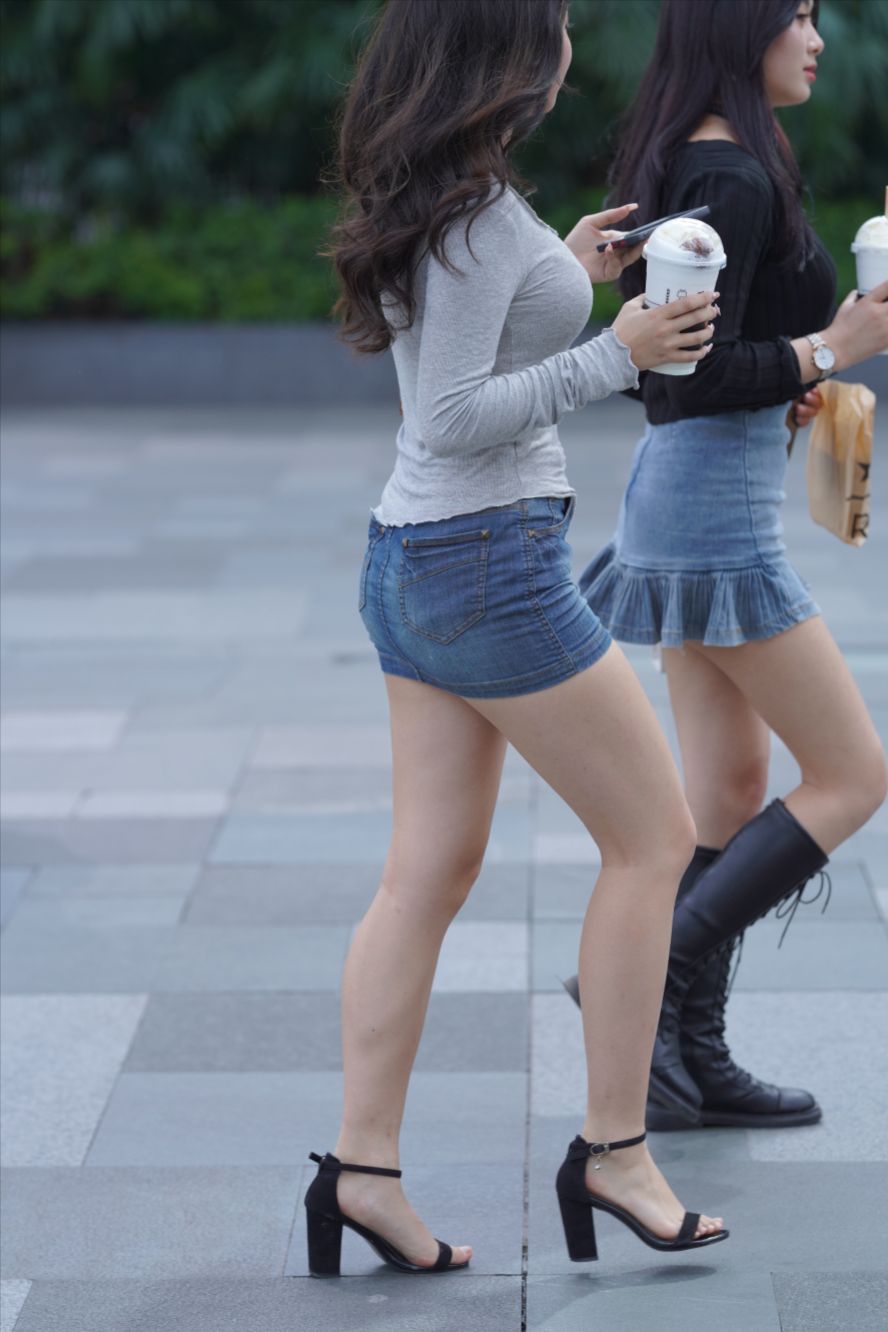 图片[8]-身材曼妙的美女 甜美可人-街拍图满多