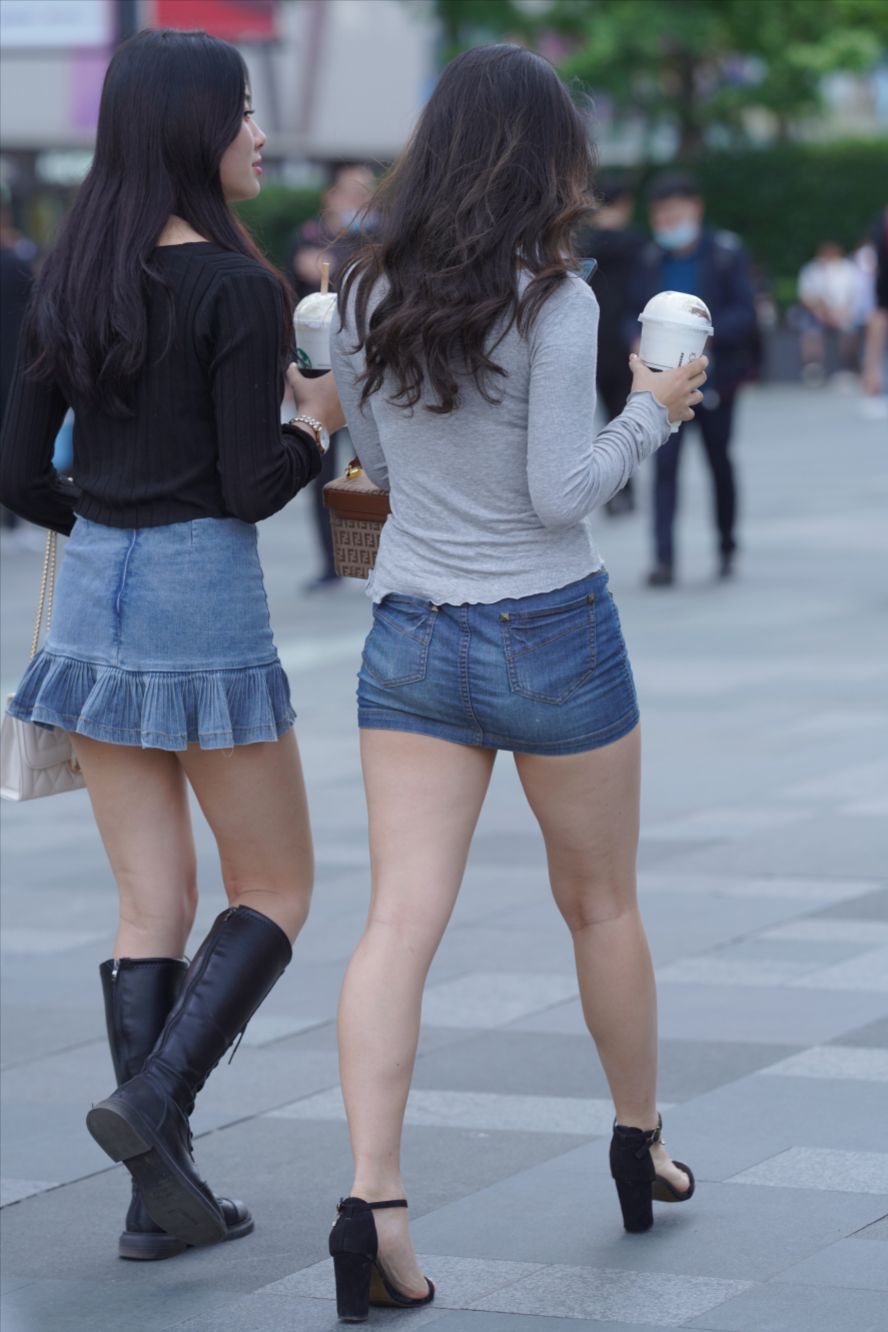 图片[4]-身材曼妙的美女 甜美可人-街拍图满多