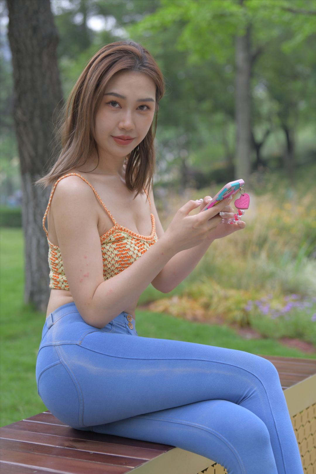 图片[9]-牛仔裤美女-街拍图满多