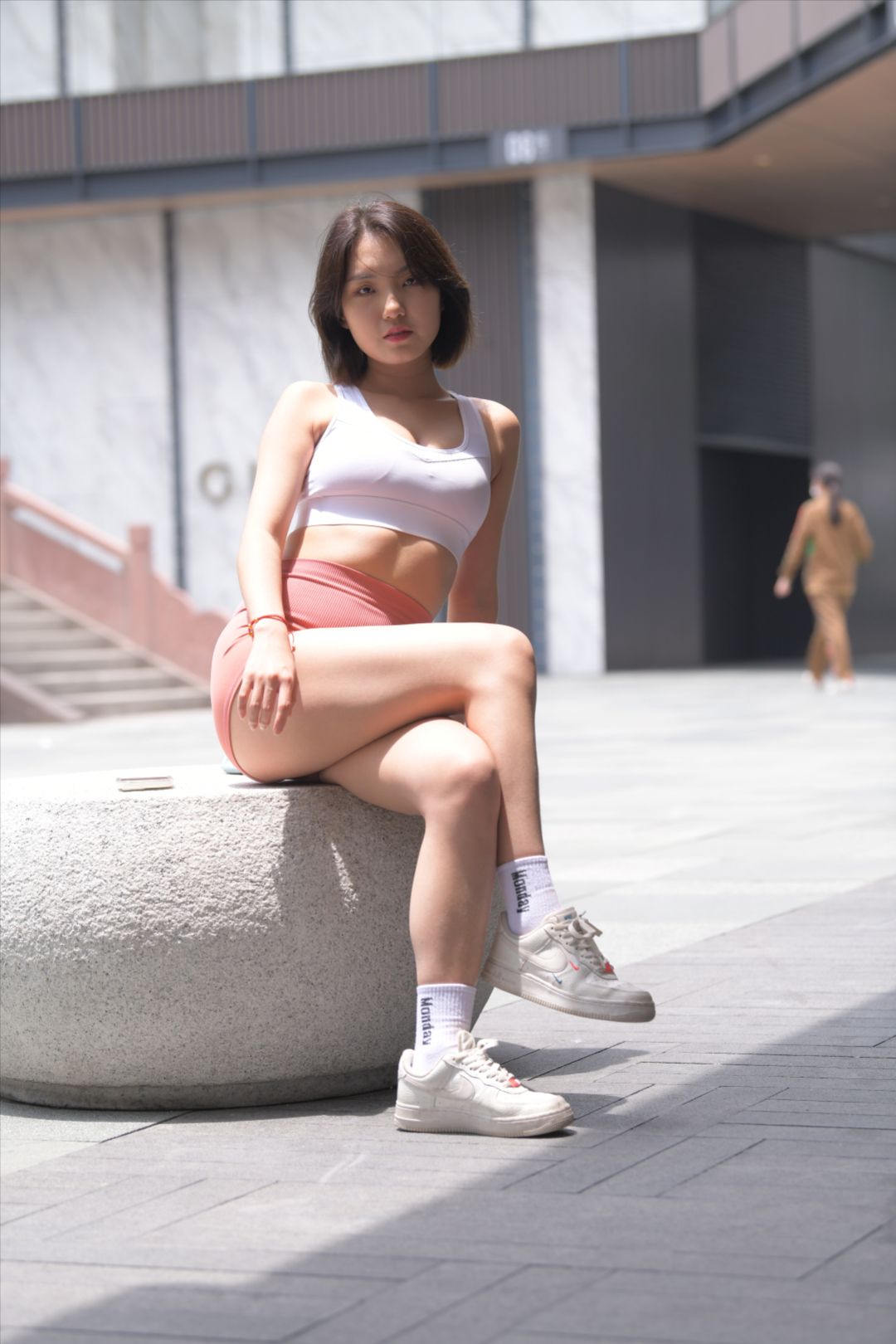 图片[9]-热裤美女(套图+视频)-街拍图满多
