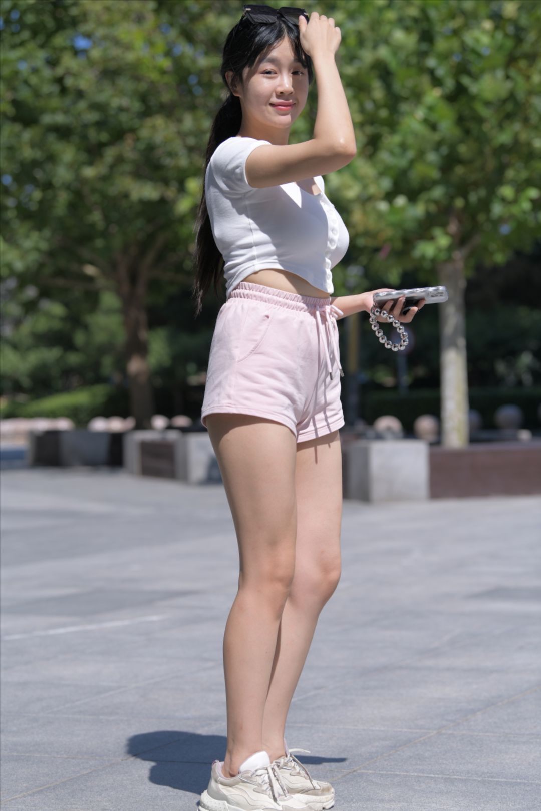 图片[2]-一语呢喃(套图+视频)-街拍图满多