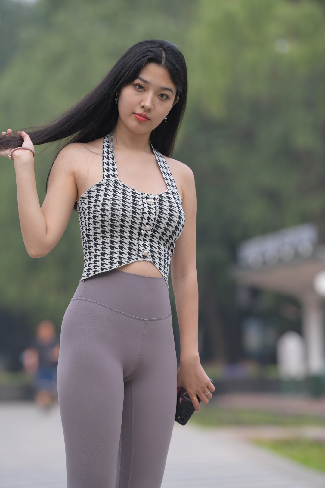 一个人的烟花2(套图+视频)-街拍图满多