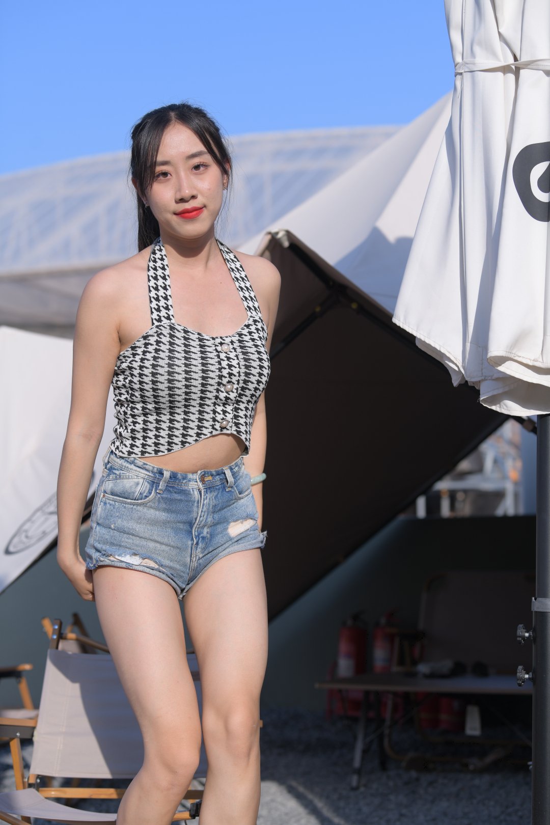 图片[10]-牛仔热裤美女(套图+视频)-街拍图满多