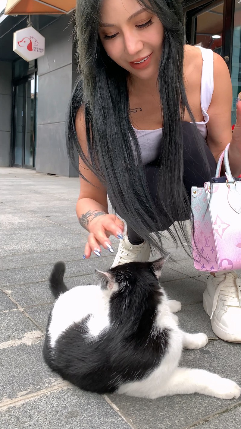图片[12]-[一始专区] 黑色瑜伽裤美女-街拍图满多