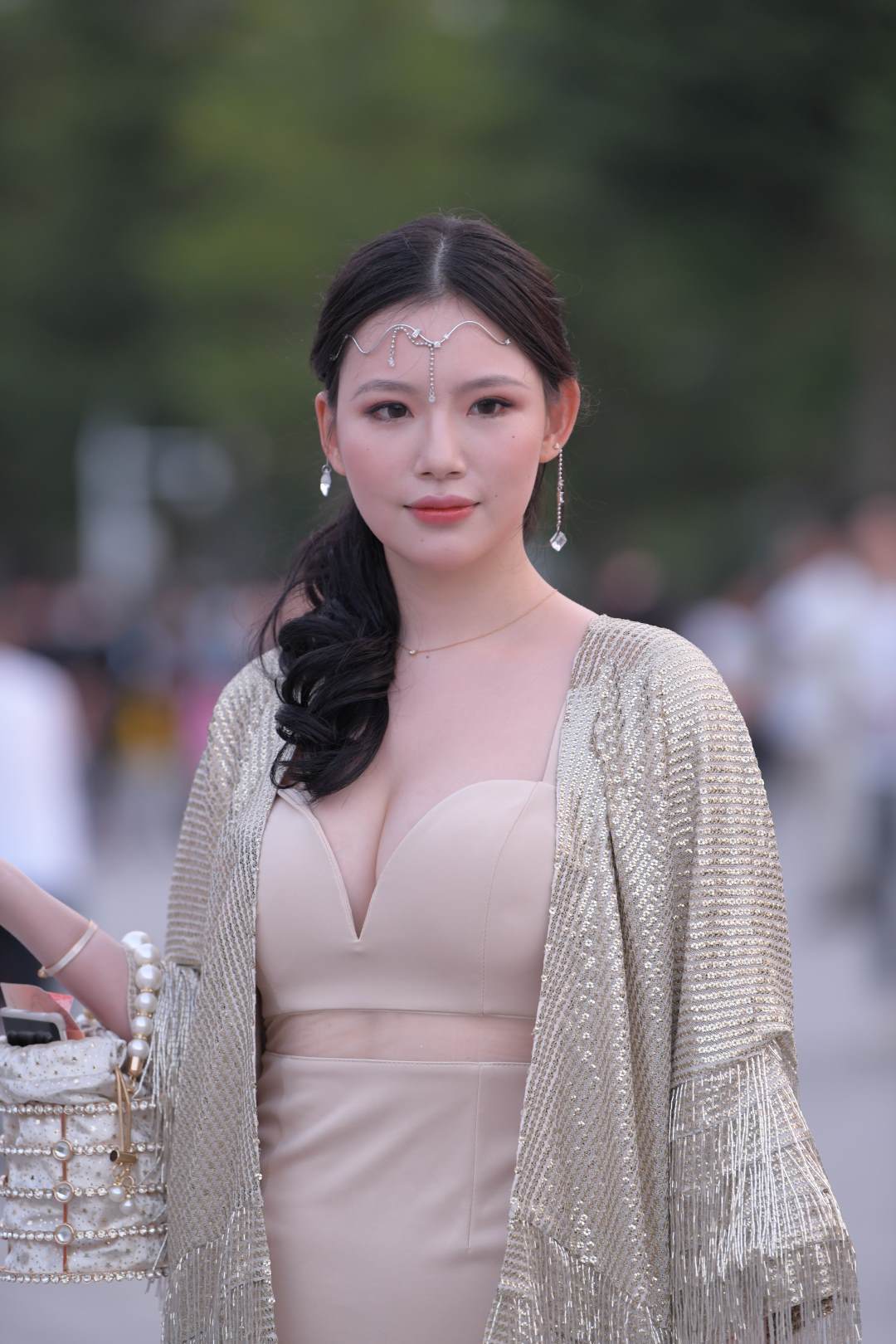图片[6]-包臀短裙魅力礼服裙-街拍图满多