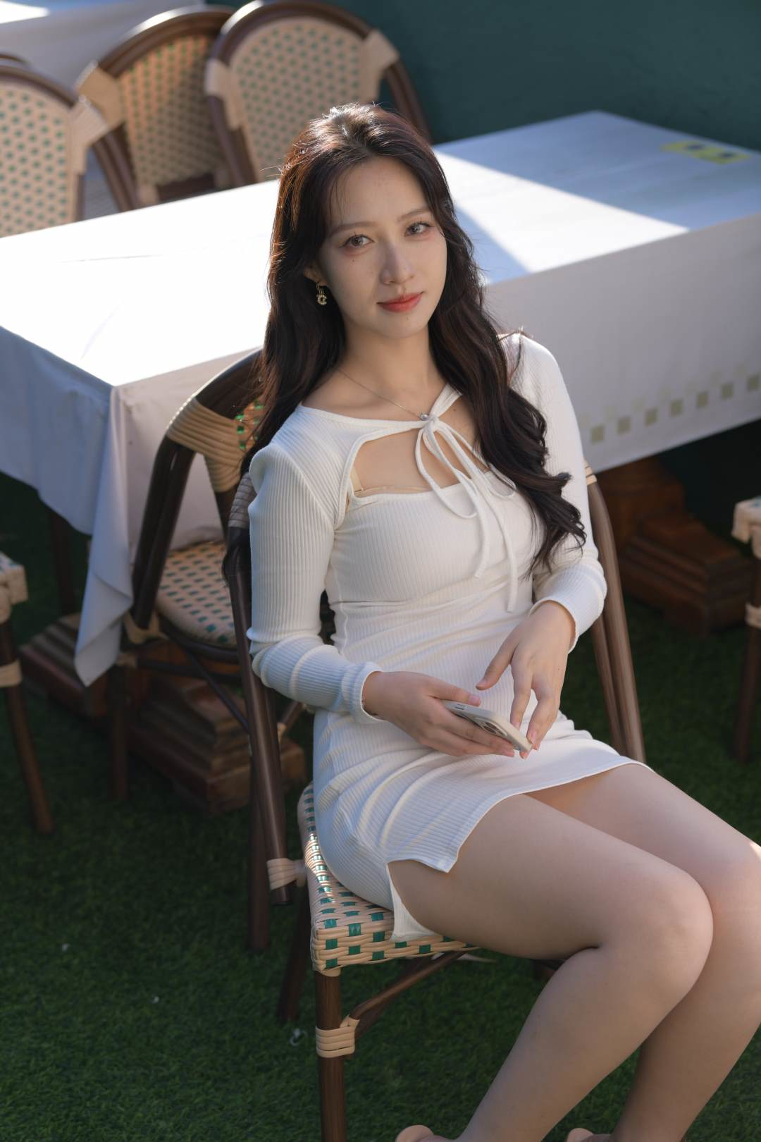 图片[7]-[一始专区] 白裙女子-街拍图满多
